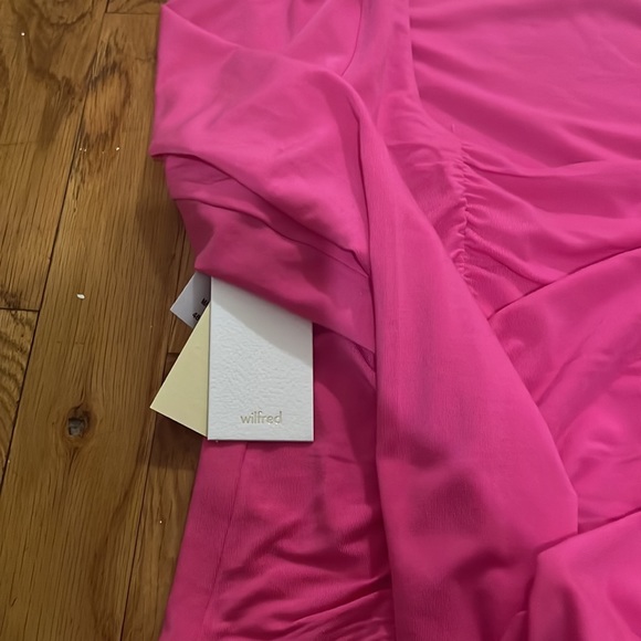 Aritzia top - Picture 2 of 3